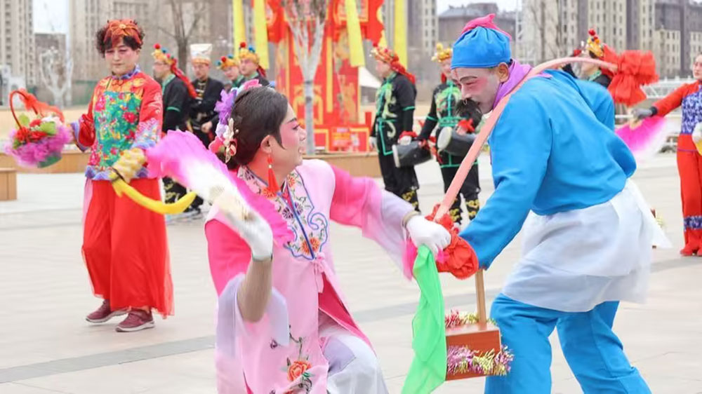 山東省元宵節(jié)民間藝術(shù)集中展演活動節(jié)目彩排.jpg