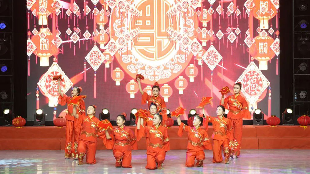 烏什縣2024年春季鄉(xiāng)村文化旅游節(jié)現(xiàn)場(chǎng).jpg