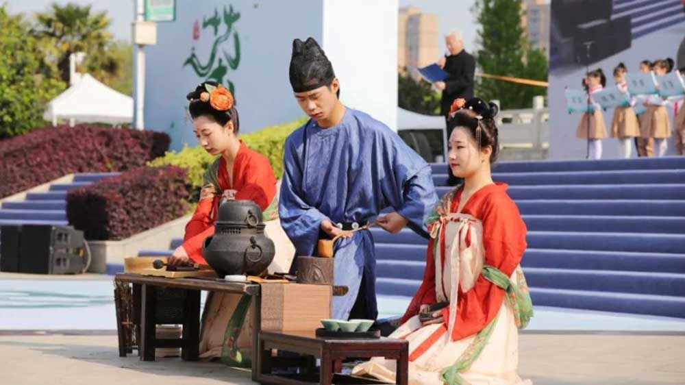 往屆湖北陸羽茶文化旅游節(jié)現(xiàn)場.jpg