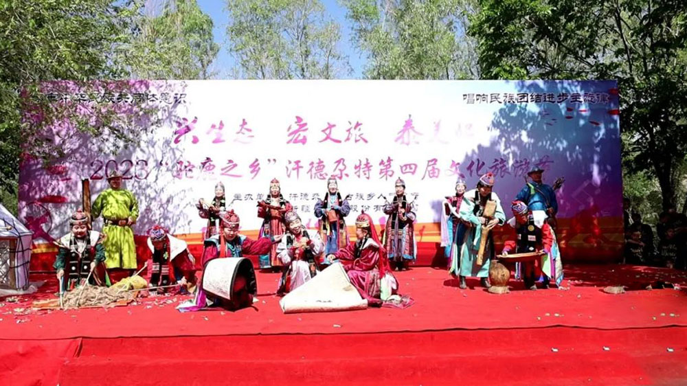 新疆：2023“駝鹿之鄉(xiāng)”汗德尕特第四屆文化旅游節(jié)正式開(kāi)幕，大力推動(dòng)旅游業(yè)高質(zhì)量發(fā)展！